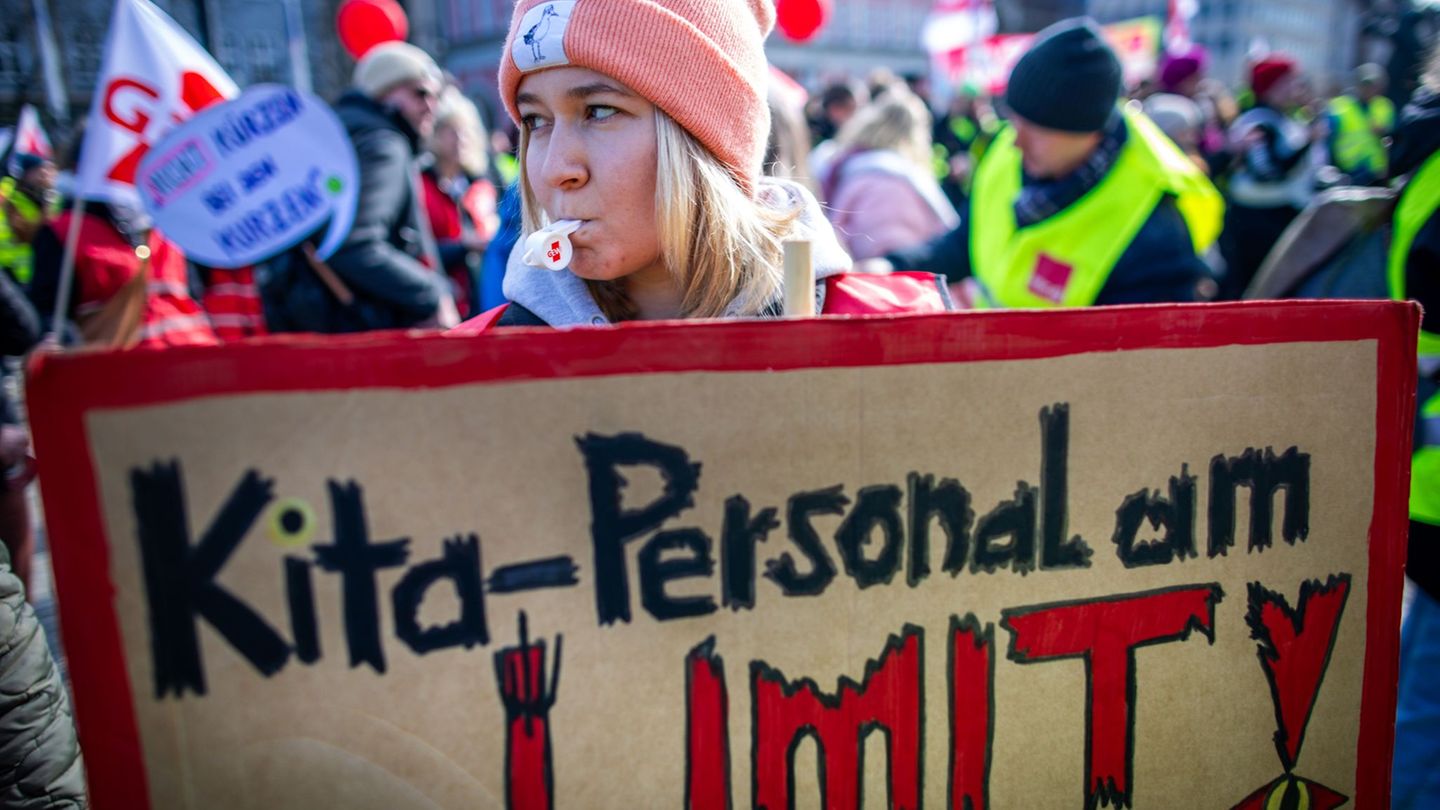 Kindergärten und Kitas: Gewerkschaft und Elternrat fordern mehr Personal für Kitas
