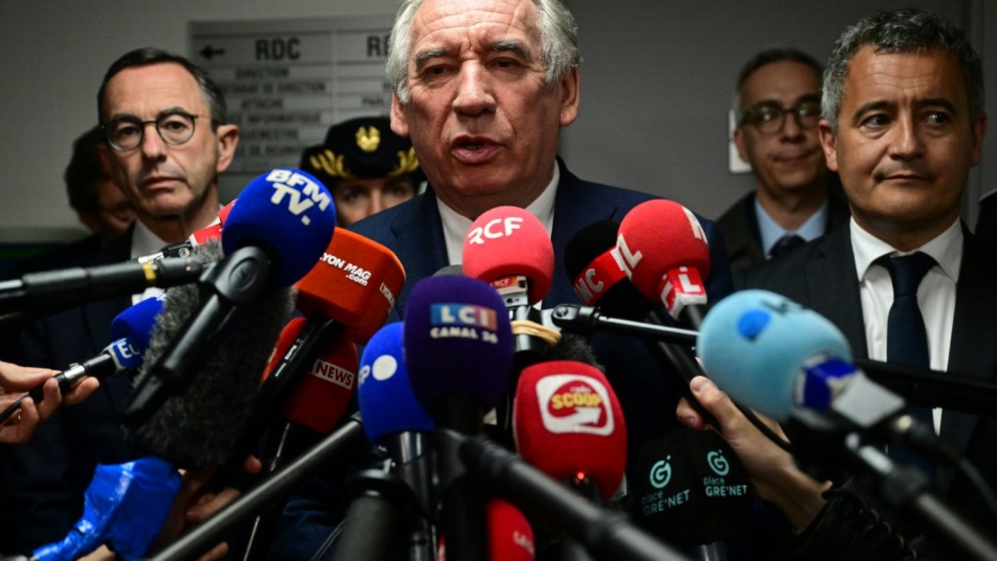 Schulskandal in Frankreich: Premier Bayrou will nicht von Gewalt gegen Tochter gewusst haben
