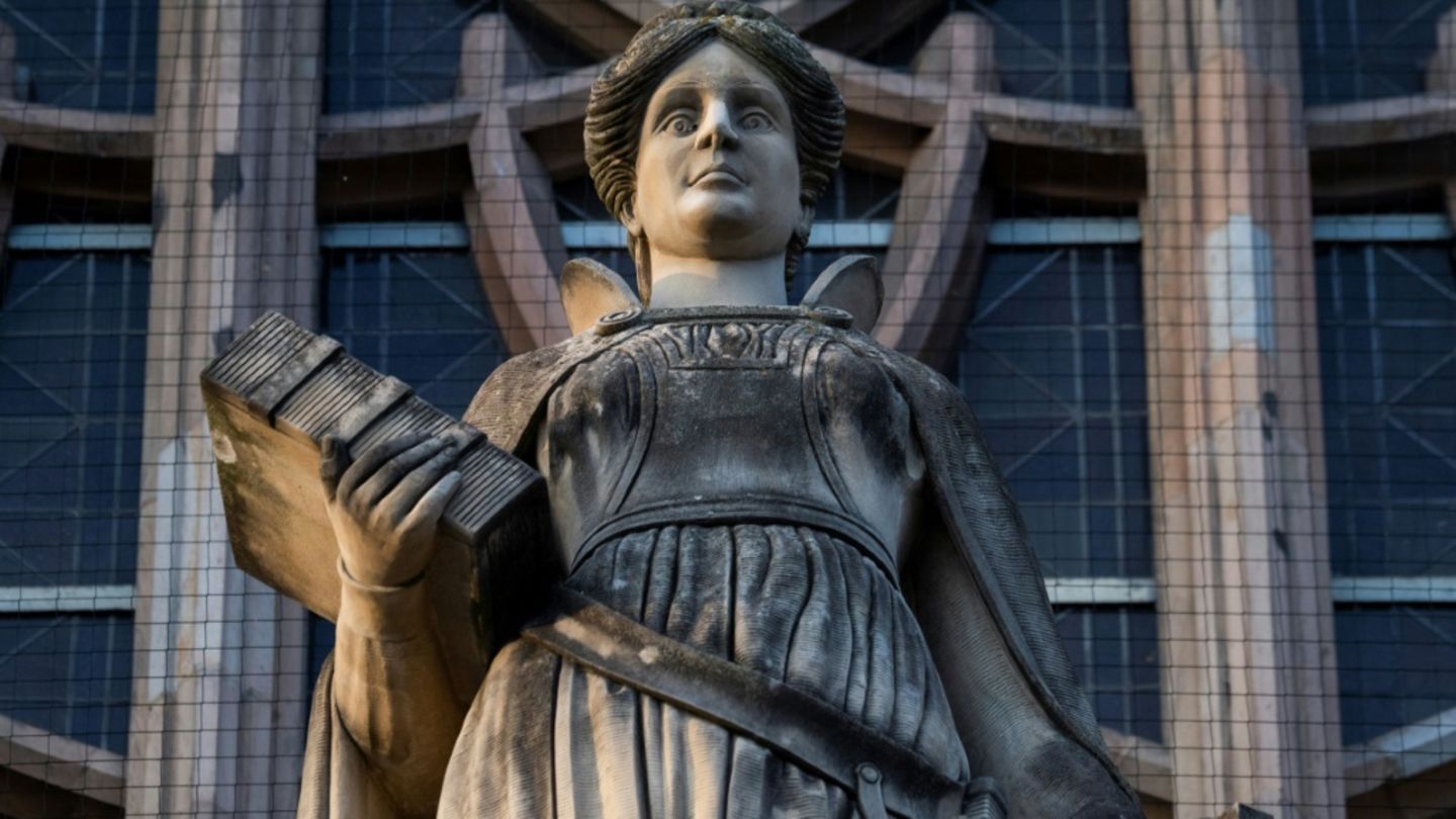Lebenslange Haft für Mord aus Verzweiflung an Obdachlosem in Frankfurt am Main