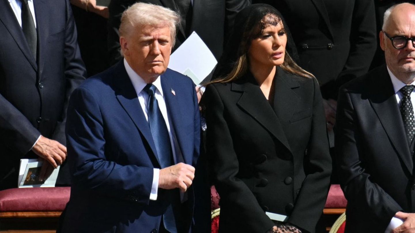 Papst-Beerdigung in Rom: Donald Trump und Gattin Melania nehmen teil