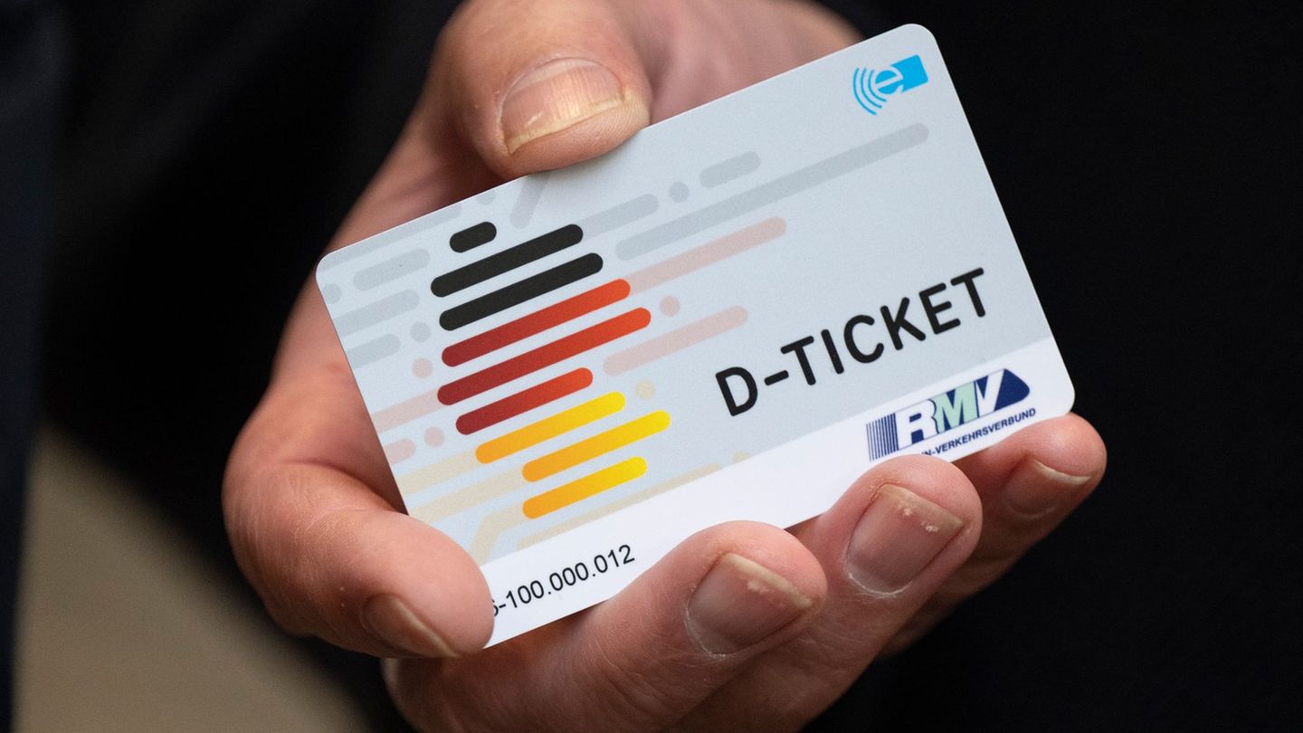 Bundesweite Reisen: Knapp 500.000 Deutschlandticket-Abonnenten im Norden