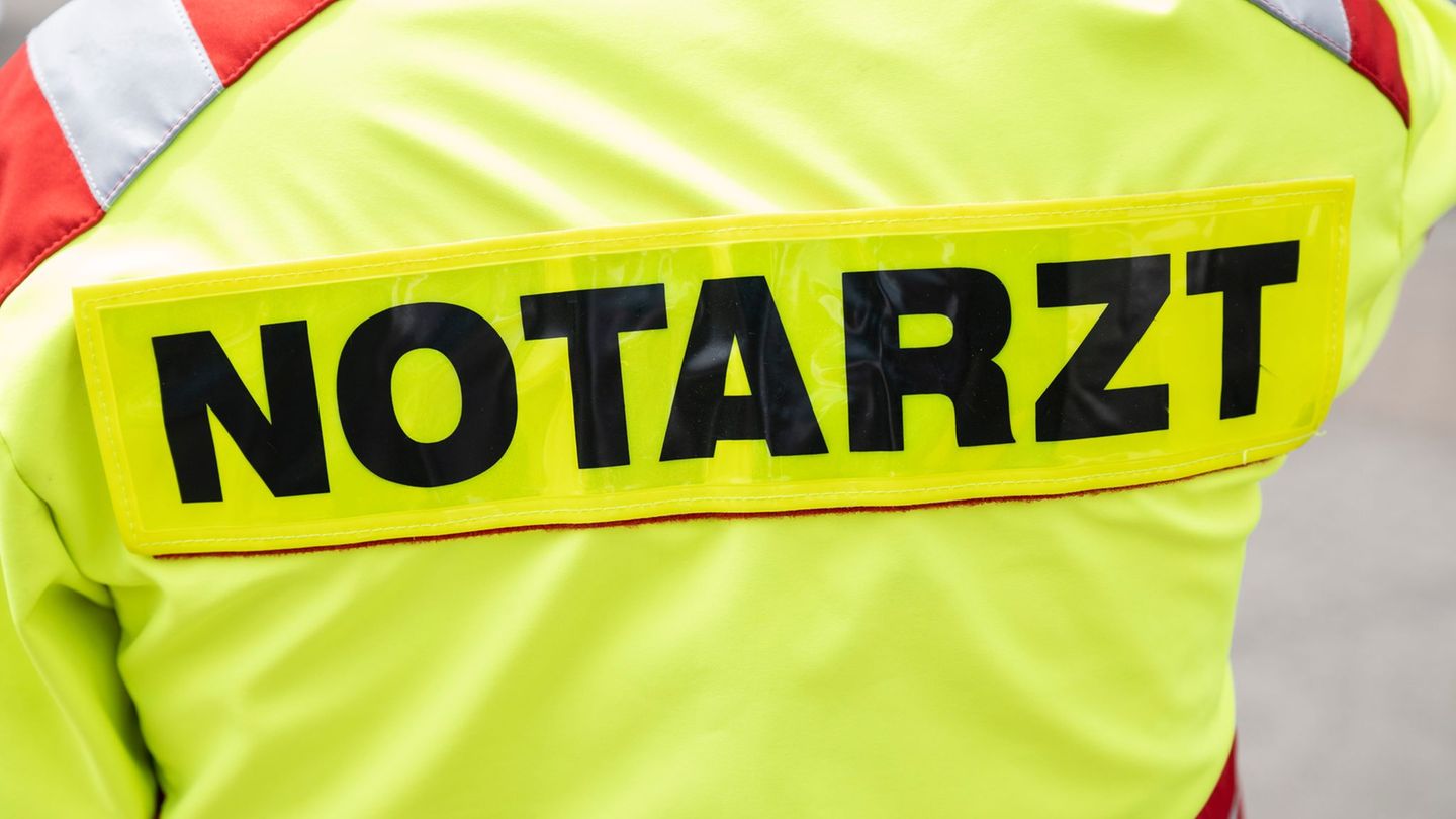 Fahrlässige Tötung?: Mann tot auf Bauernhof gefunden – Traktorfahrer in Verdacht