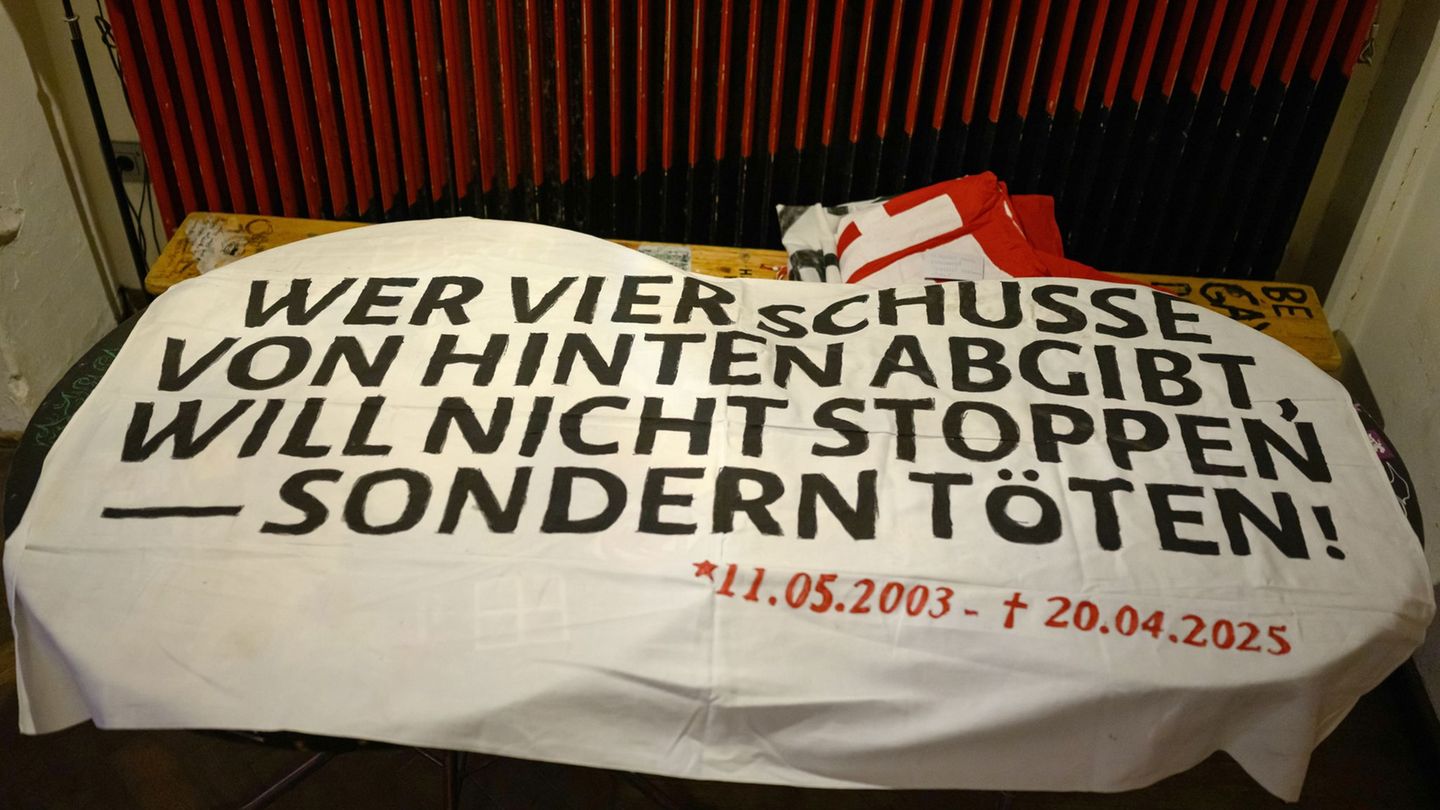 Erschossener Lorenz: Migranten-Initiative sieht Rassismus in tödlichen Schüssen
