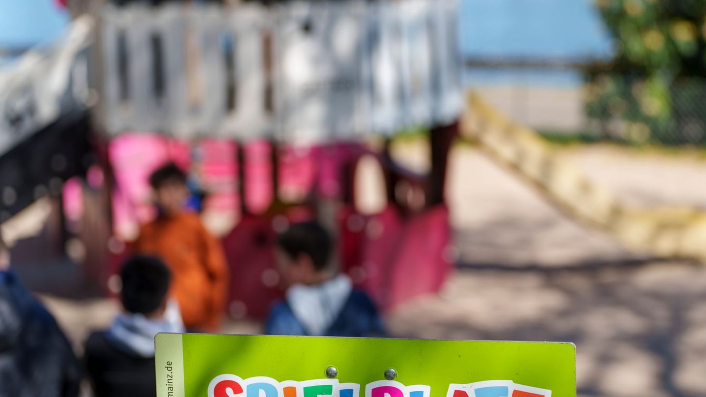 Kinder: Toben, lernen, wachsen: Wie steht es um Spielplätze im Land?