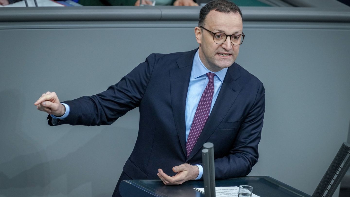 Bundestag: Kreise: Merz will Spahn als Fraktionschef vorschlagen