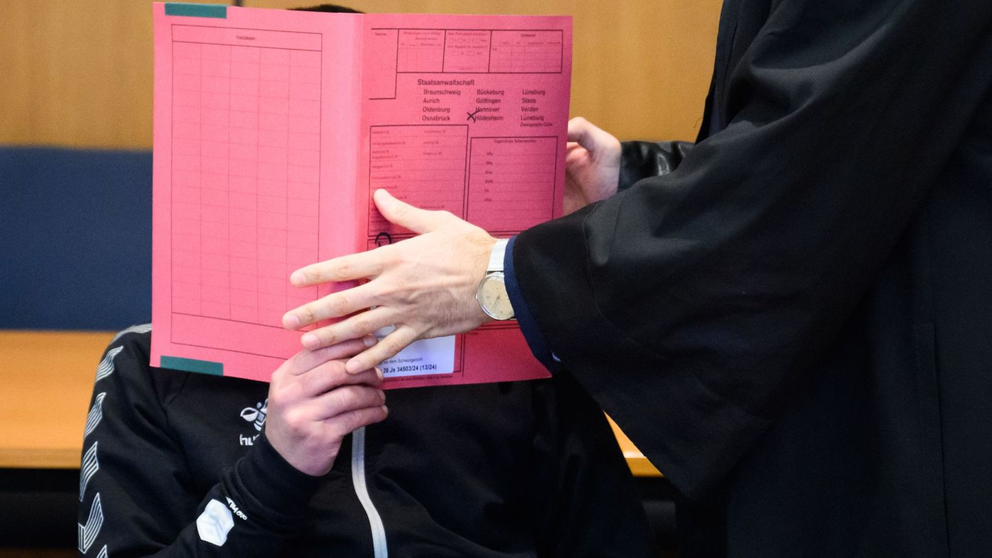 Tödlicher Stich in Sarstedt: Urteil im Prozess um Tötung von Hotelbetreiber erwartet