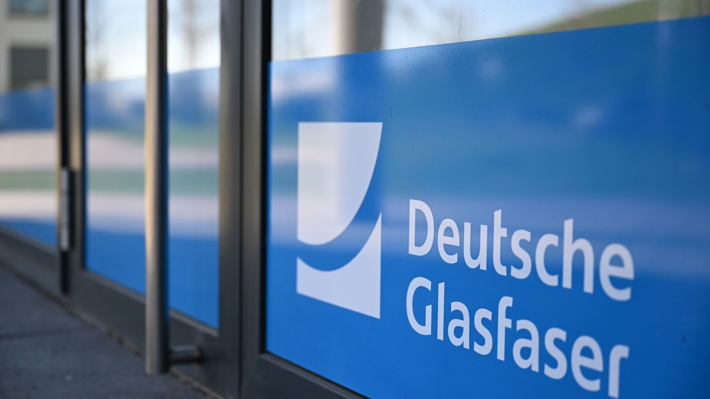 Im nördlichen Niedersachsen: Glasfaserleitung beschädigt – 20.000 Menschen betroffen
