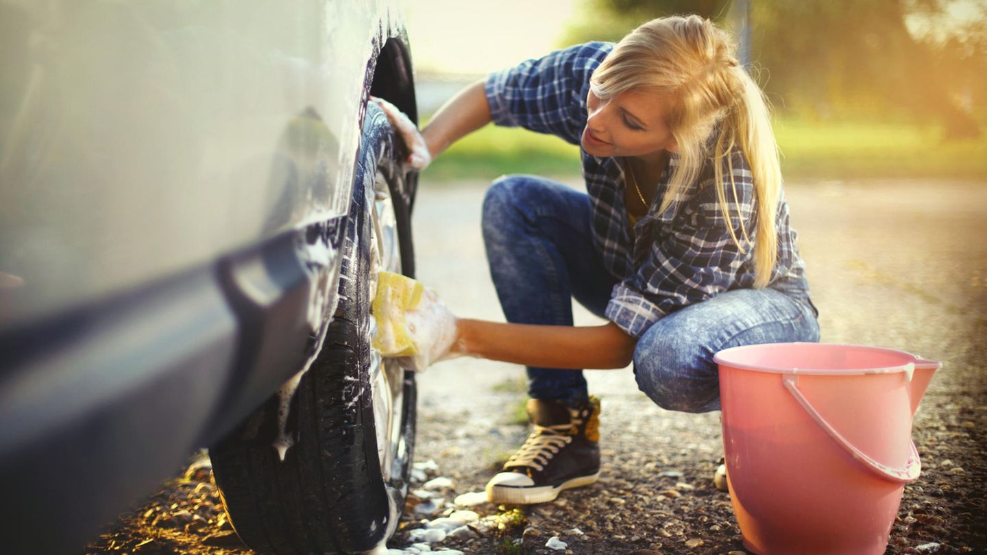 ADAC über „Cola-Trick“: So sollten Sie Ihr Auto nicht waschen