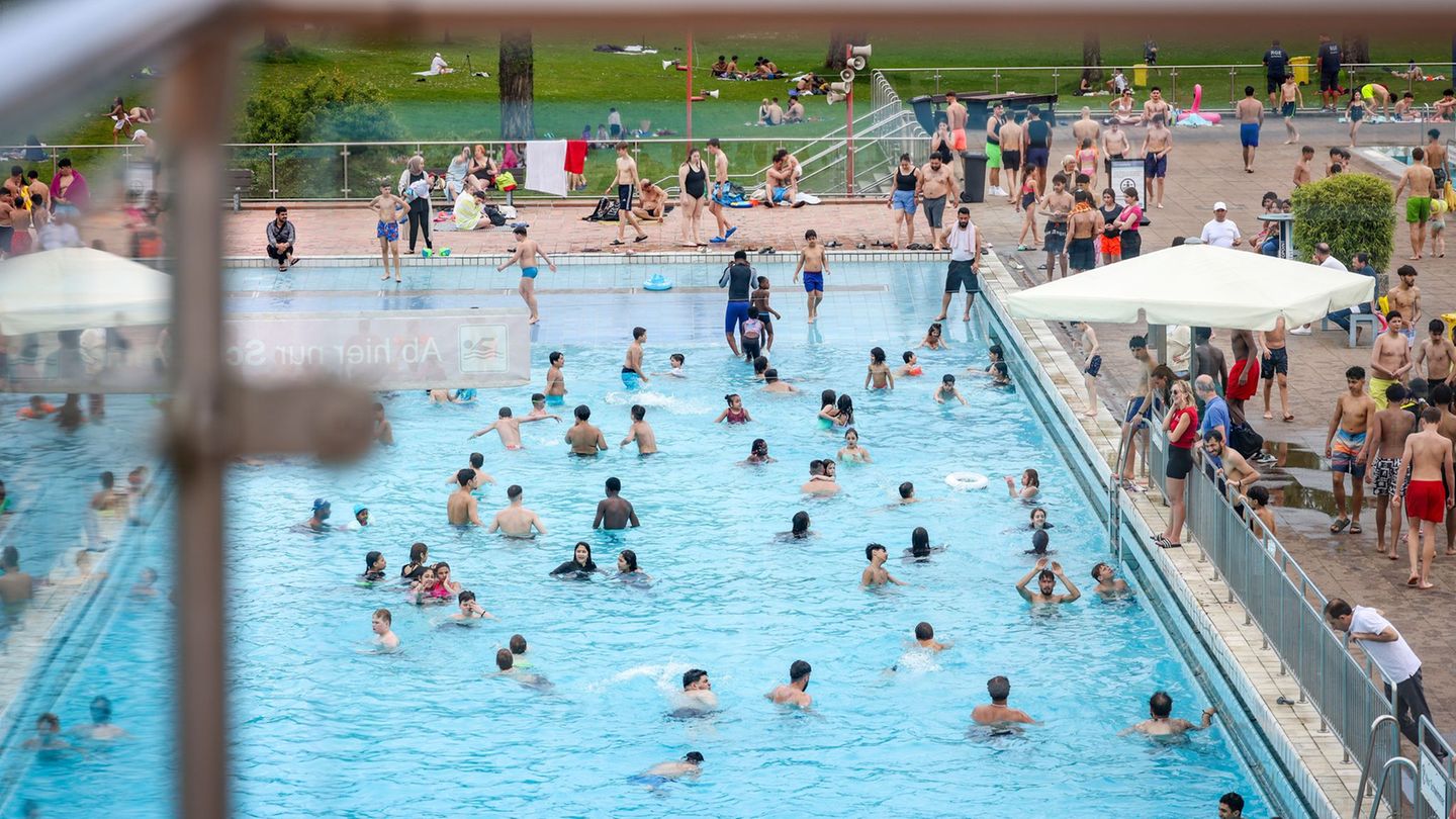 Freizeit: Ein Hauch von Sommer: Freibäder starten in die Saison