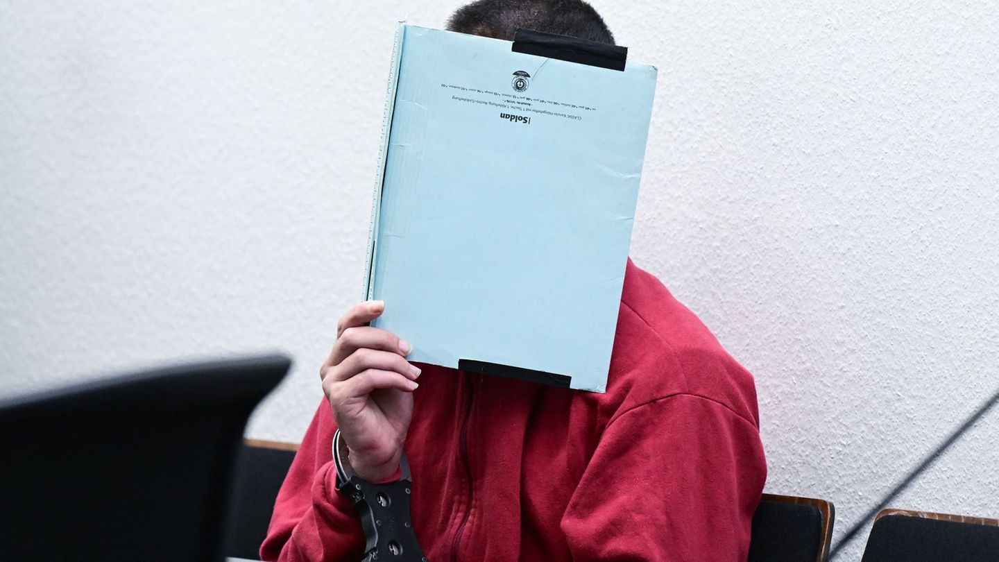 Kriminalität: Tödlicher Angriff auf Jogger: Schweigen auf der Anklagebank