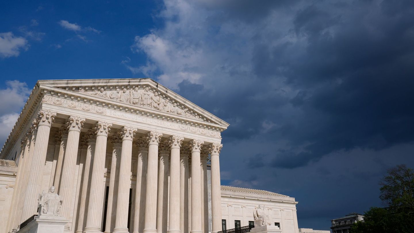 Migrationspolitik: Supreme Court: Vorerst keine Abschiebungen nach Kriegsgesetz