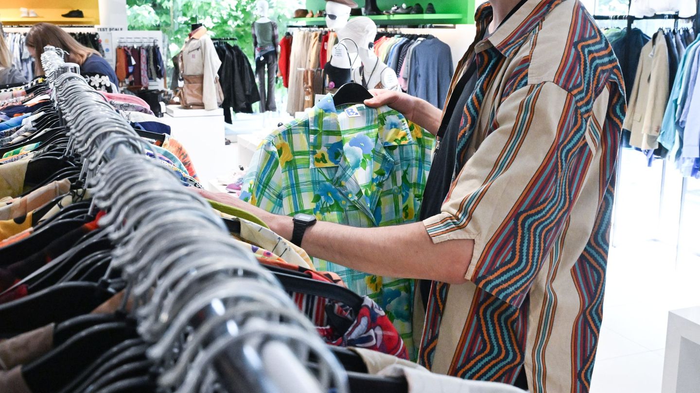 Klamotten & Elektronik: Second Hand liegt im Trend, die große Masse aber ist Neuware