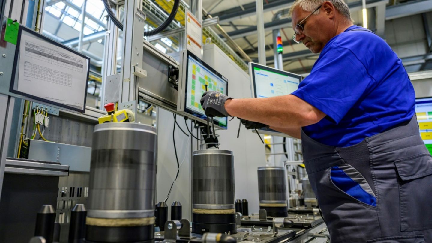 IG Metall rückt wegen Konjunkturflaute von Forderung nach Vier-Tage-Woche ab