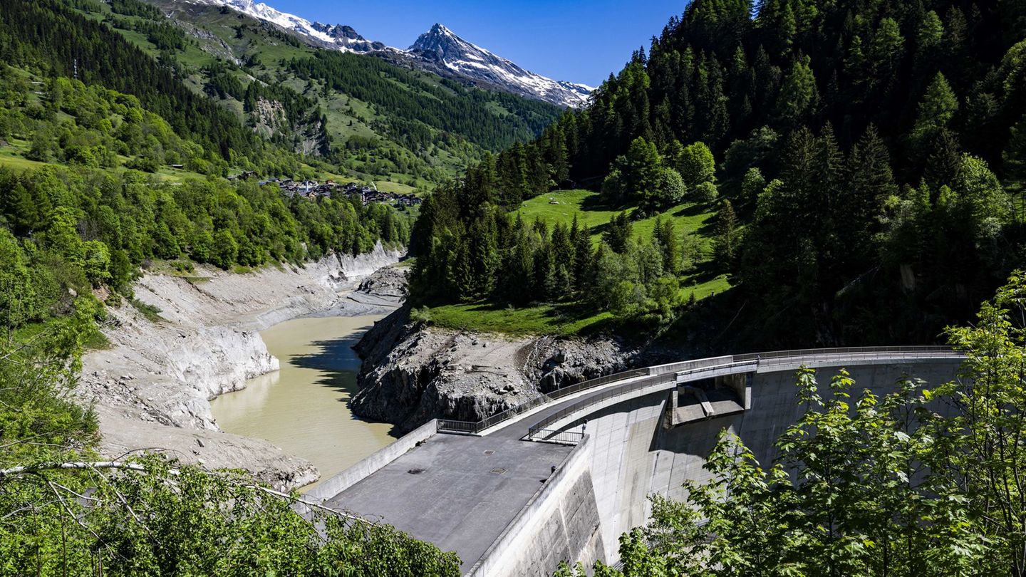 Unglück in Schweizer Alpen: Sorge vor Regen im Katastrophengebiet Lötschental