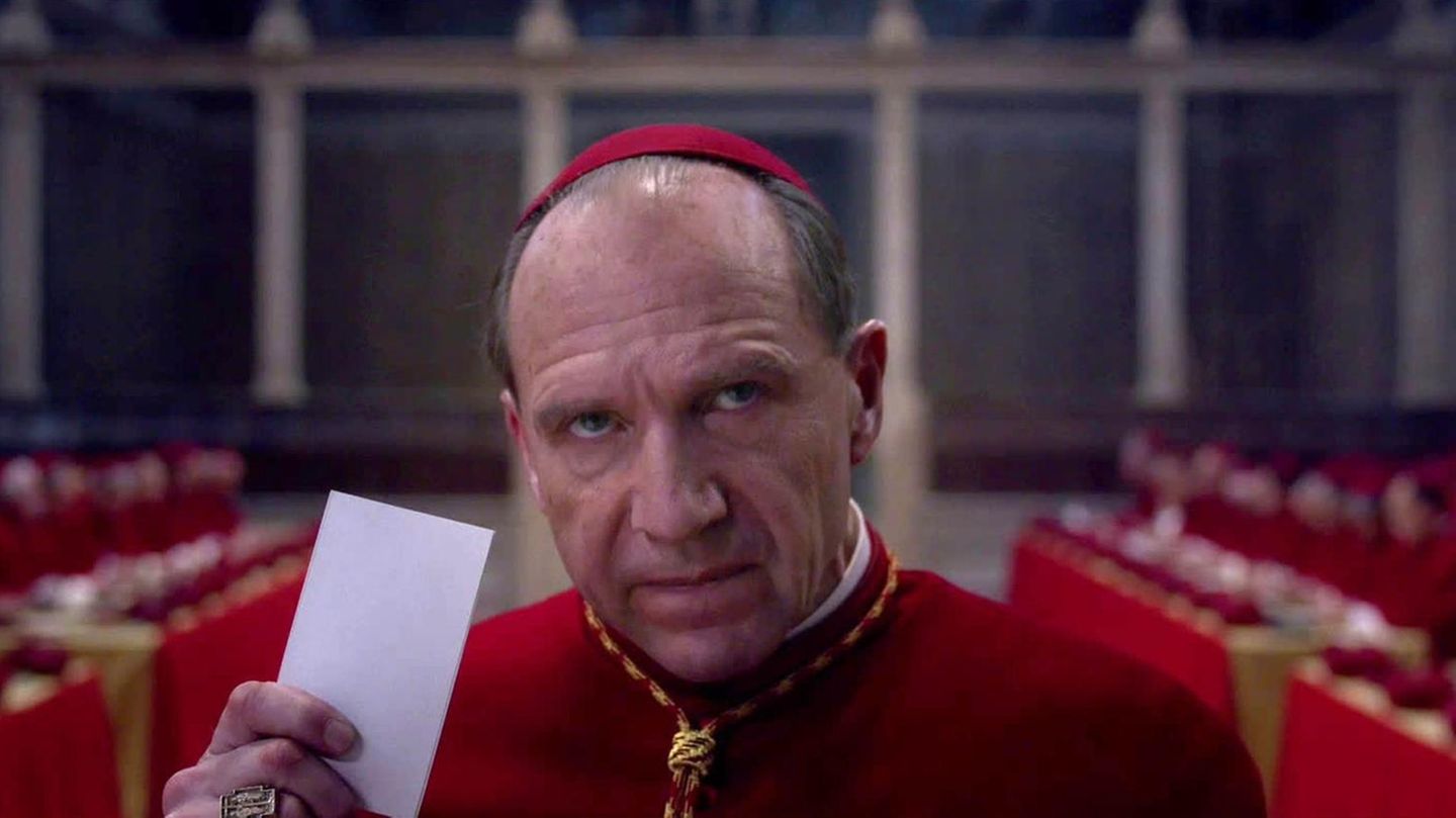 Papstwahl: Wie der Film „Konklave“ vom echten Konklave profitiert