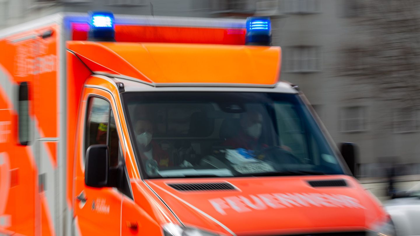 Starker Rauch: Brand in Wohnhaus in Hamburg-Hamm – Verletzte