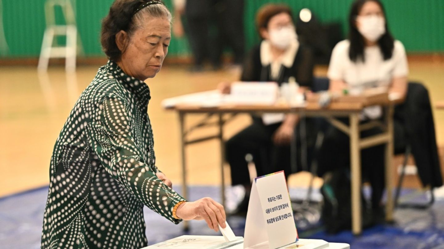 Präsidentschaftswahl in Südkorea nach Absetzung Yoons begonnen