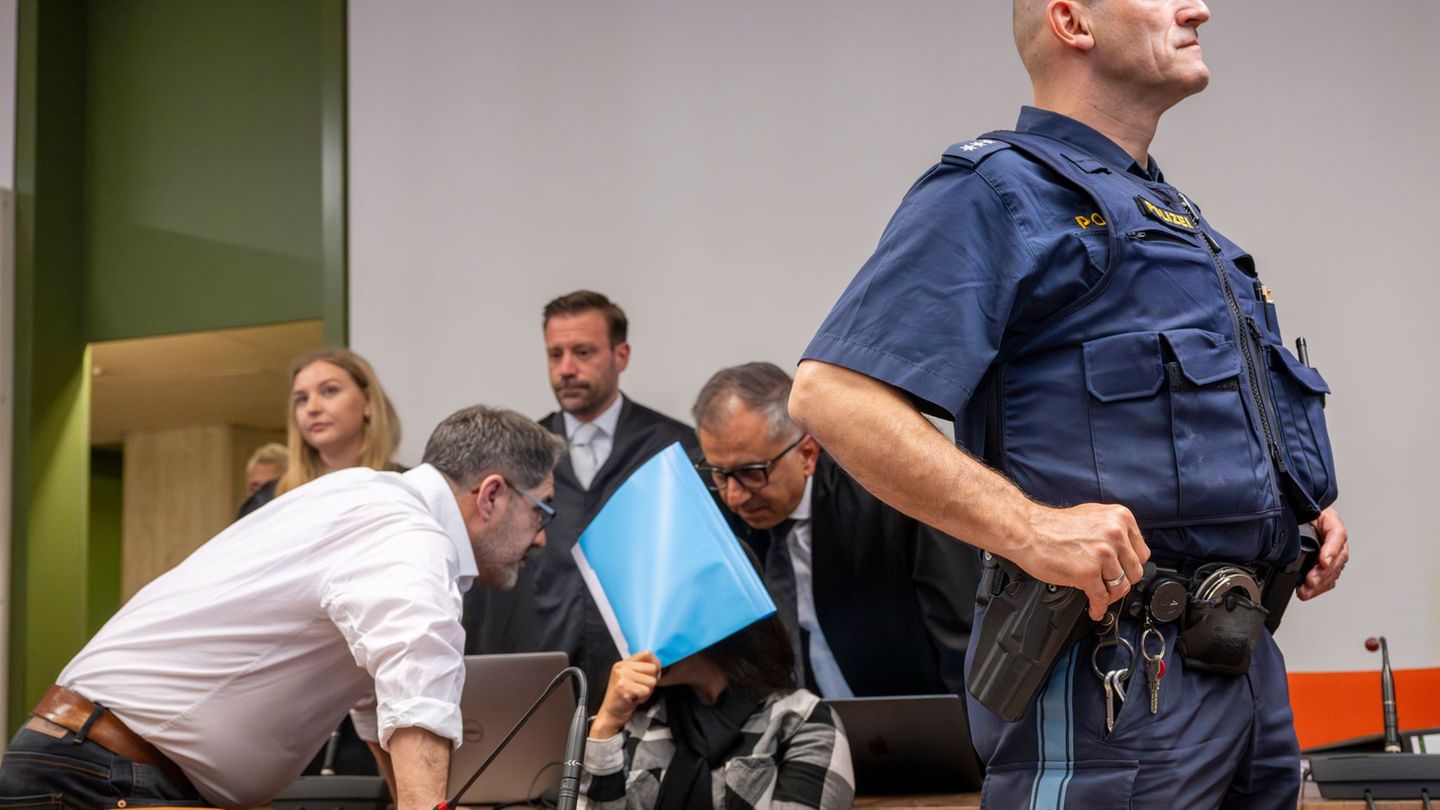Terrormiliz: IS-Prozess: Aussage der Angeklagten erwartet