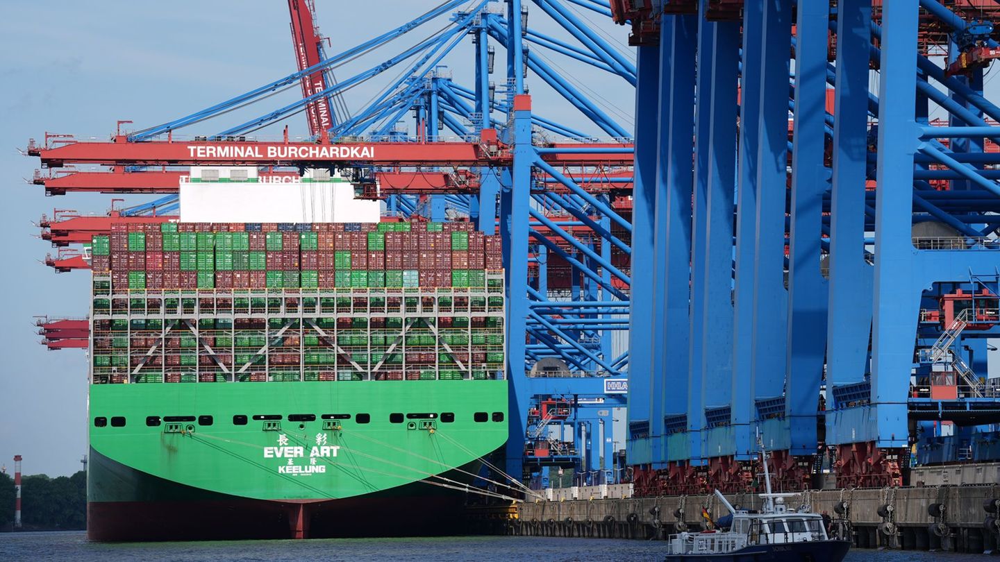 Trübe Konjunkturaussichten: Exportminus – Zollstreit bremst Aufschwung aus