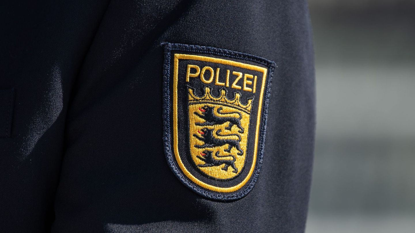 Mutmaßliches Tötungsdelikt: Frau stirbt nach Sturz von Balkon – Freund unter Verdacht