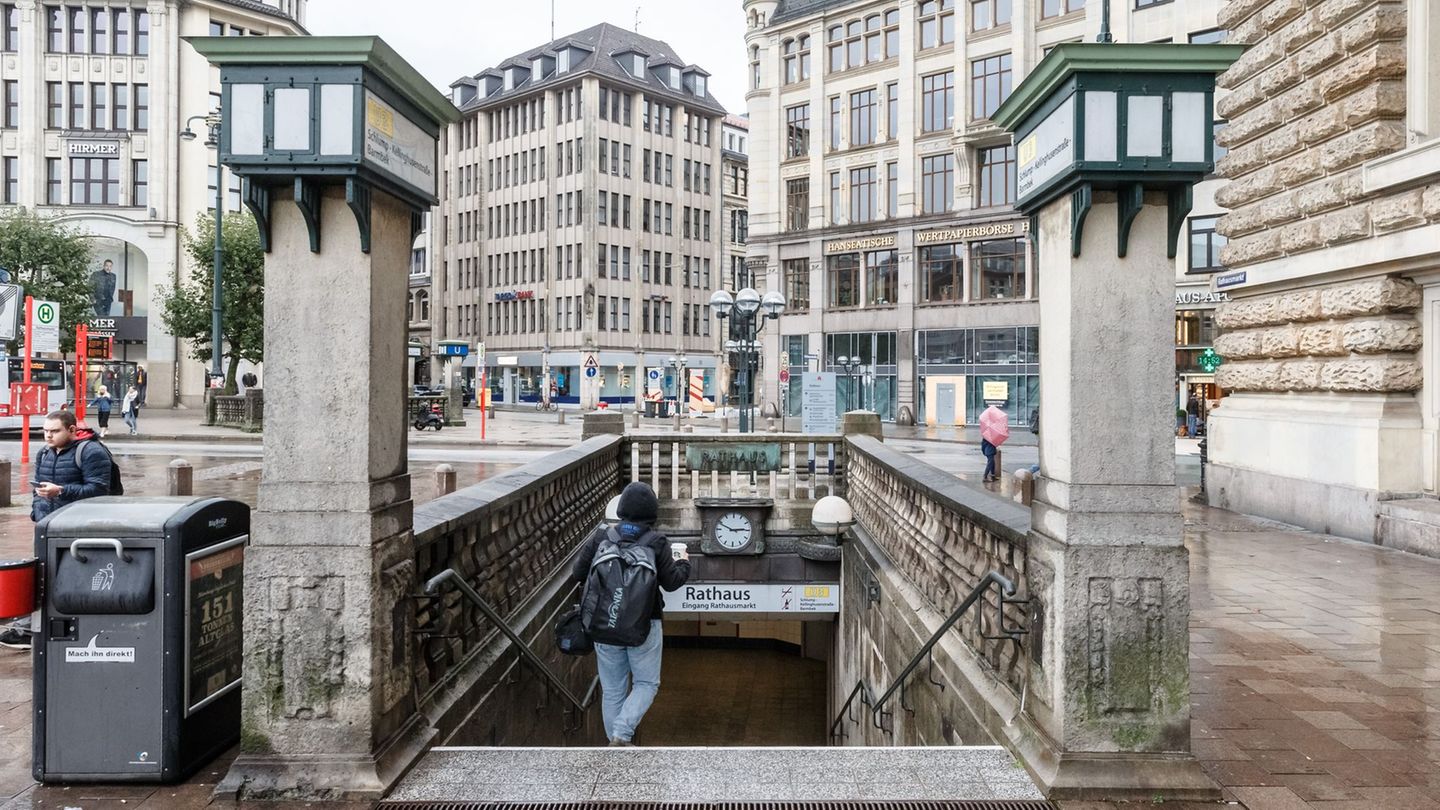 Brückenbauarbeiten: U3 am Wochenende zwischen Rathaus und Berliner Tor gesperrt