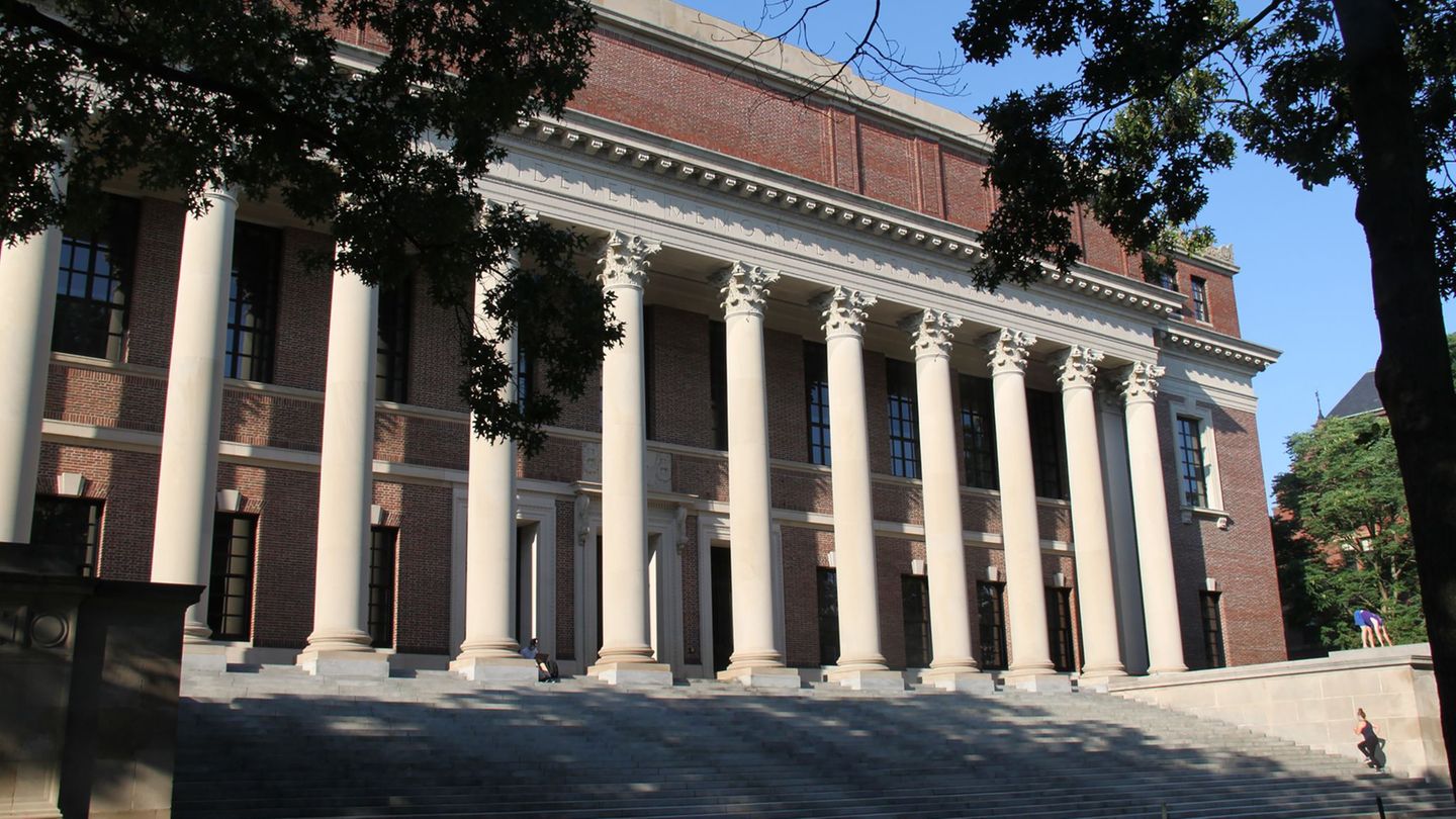Bildung: Harvard klagt gegen Einreisestopp für ausländische Studenten