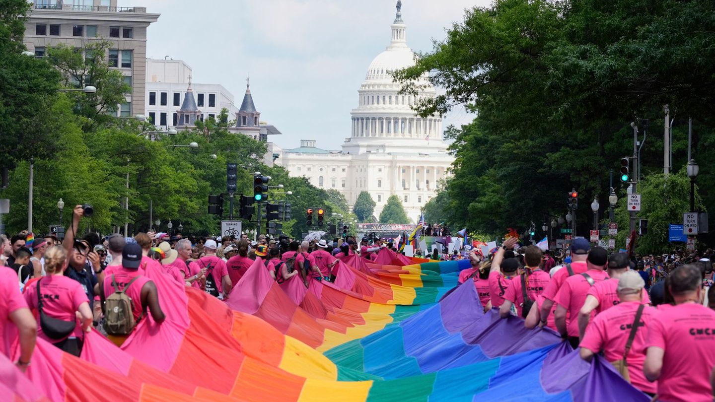 Für LGBTQI+-Rechte: Tausende feiern bei Pride-Parade in Washington