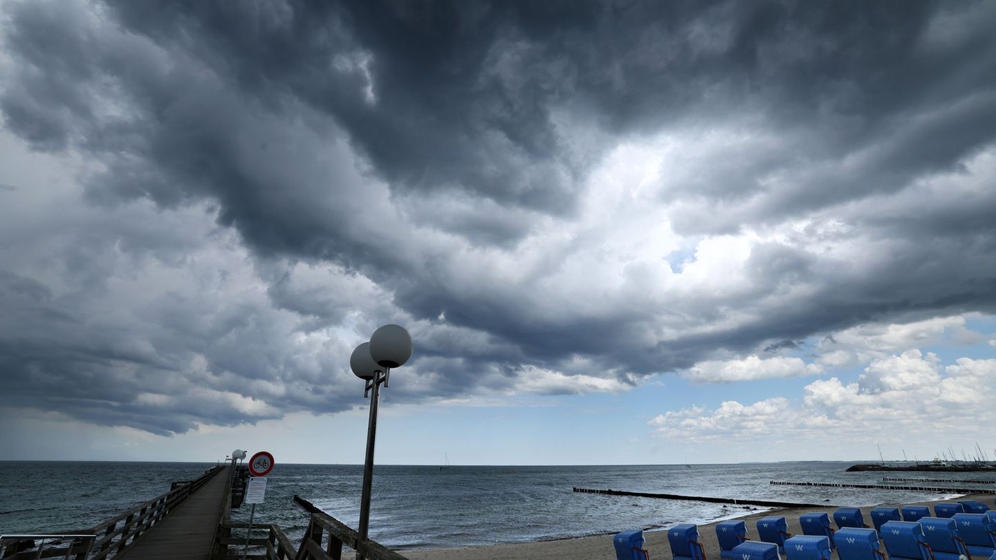 Wetter: Stürmisches Pfingstwochenende im Norden