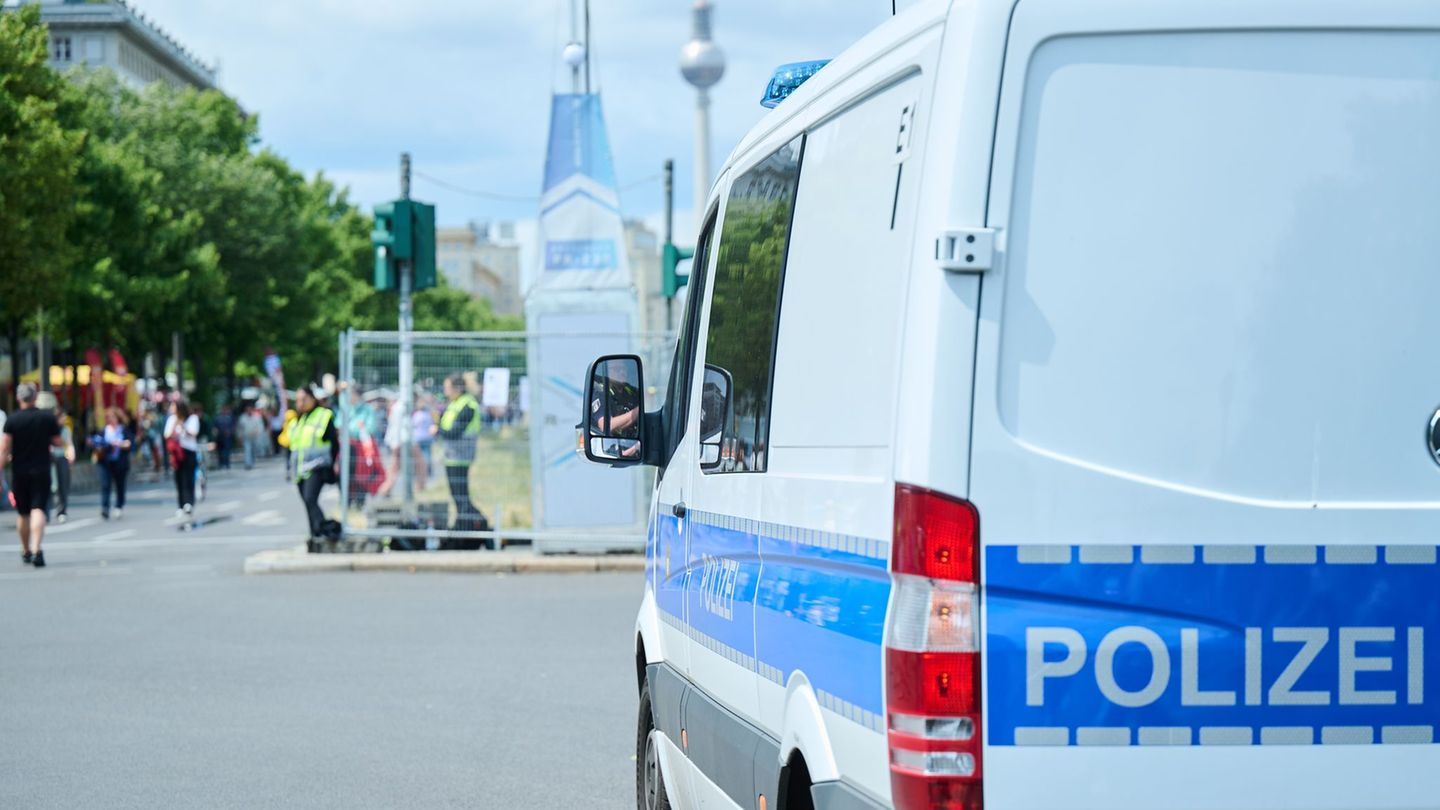 Straßenumzug: Karneval der Kulturen läuft erstmals im Osten Berlins