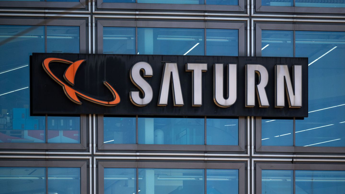Elektronik-Fachmärkte: Saturn schrumpft: Media Markt übernimmt immer mehr Filialen