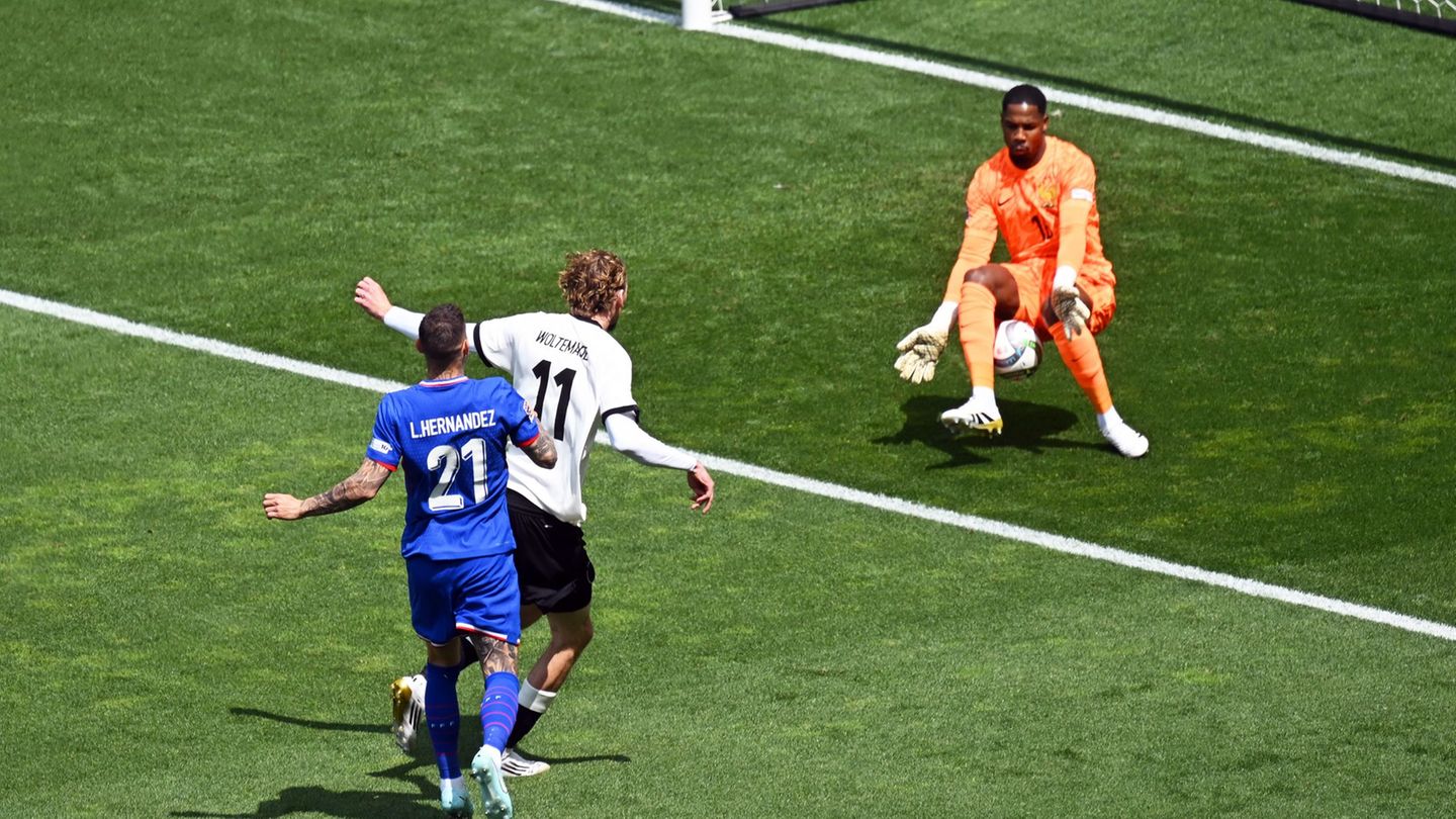 Nations League: Von Müdigkeit keine Spur: Woltemade voller Energie zur U21