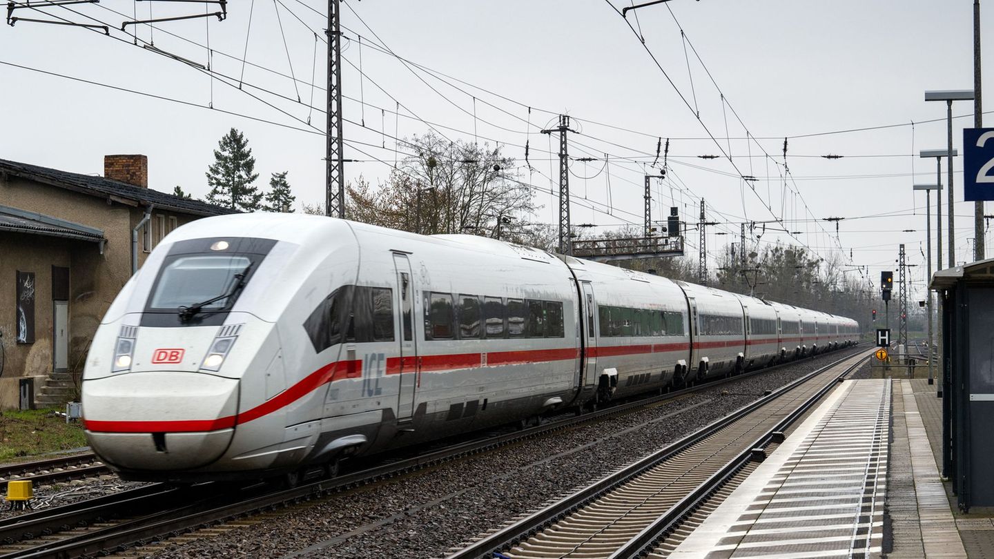 Schienen-Fernverkehr: Bahn verjüngt Flotte – Fahrgastverband warnt vor Engpässen