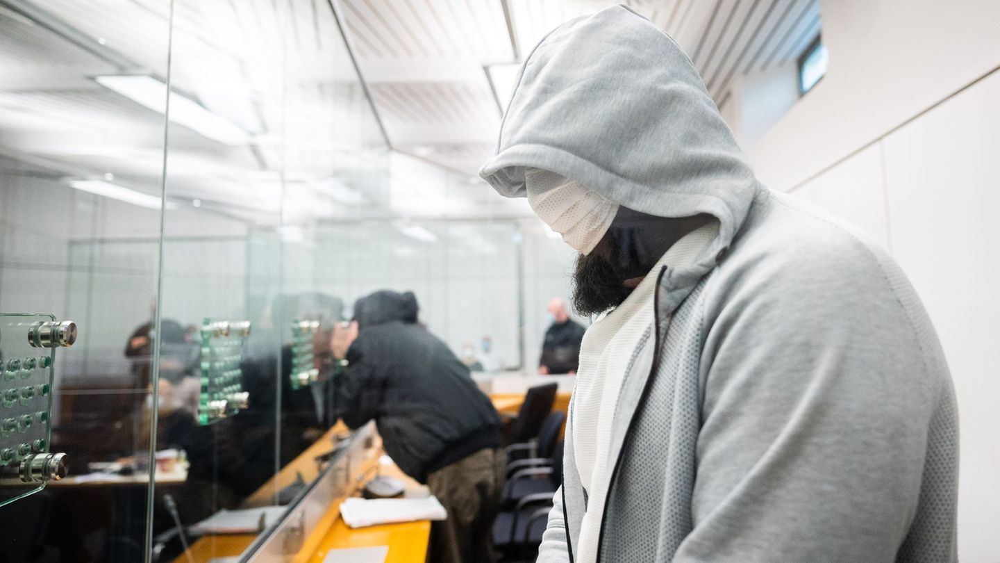 Verwaltungsgericht Düsseldorf: Ex-IS-Deutschland-Chef kämpft gegen Abschiebung