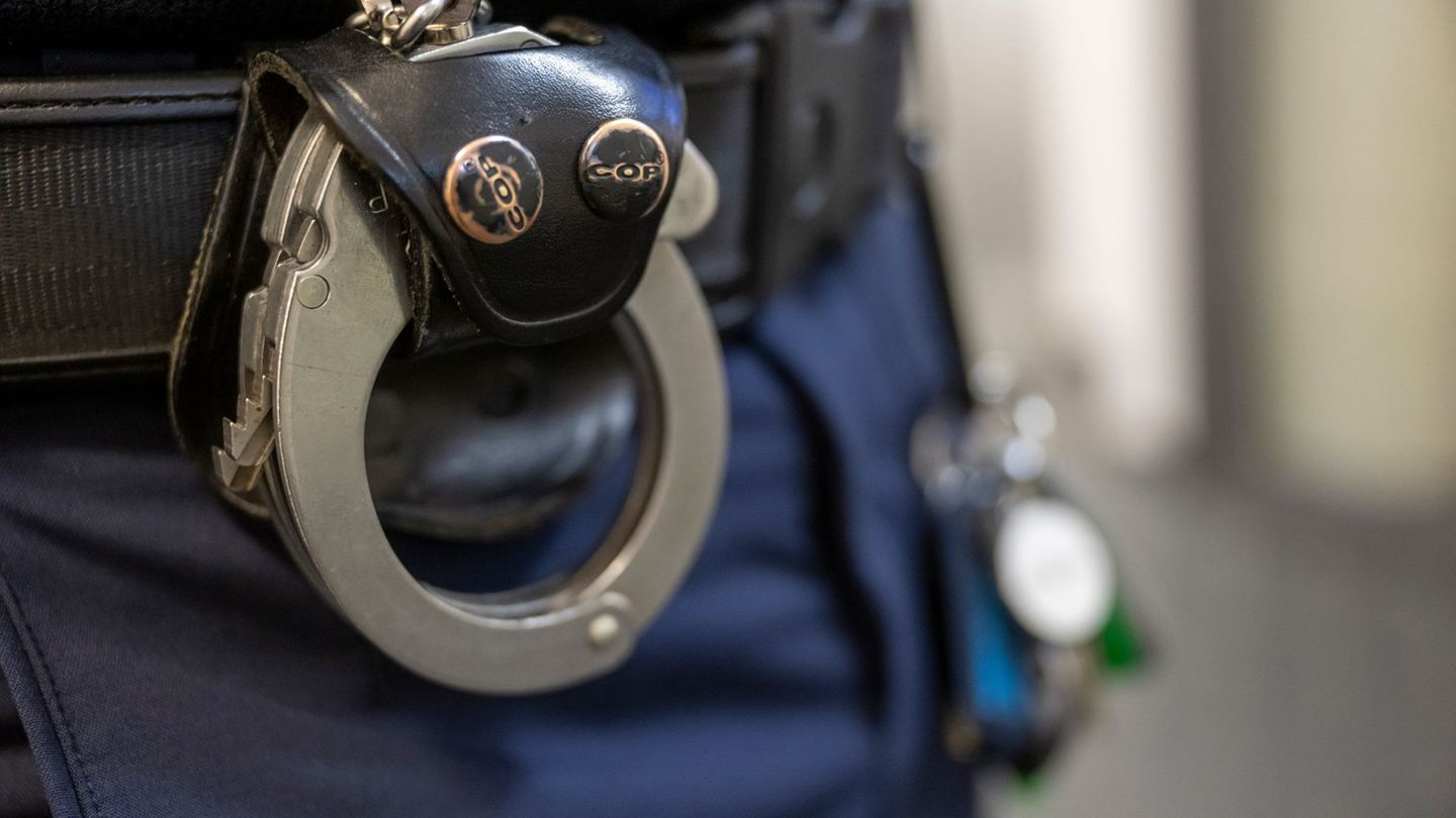 Mordverdacht: 31-Jähriger soll Großeltern in deren Wohnung getötet haben
