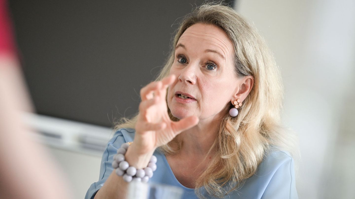 Koalitionspläne: Senatorin Wedl-Wilson gegen „Demokratieklausel“ für Kultur