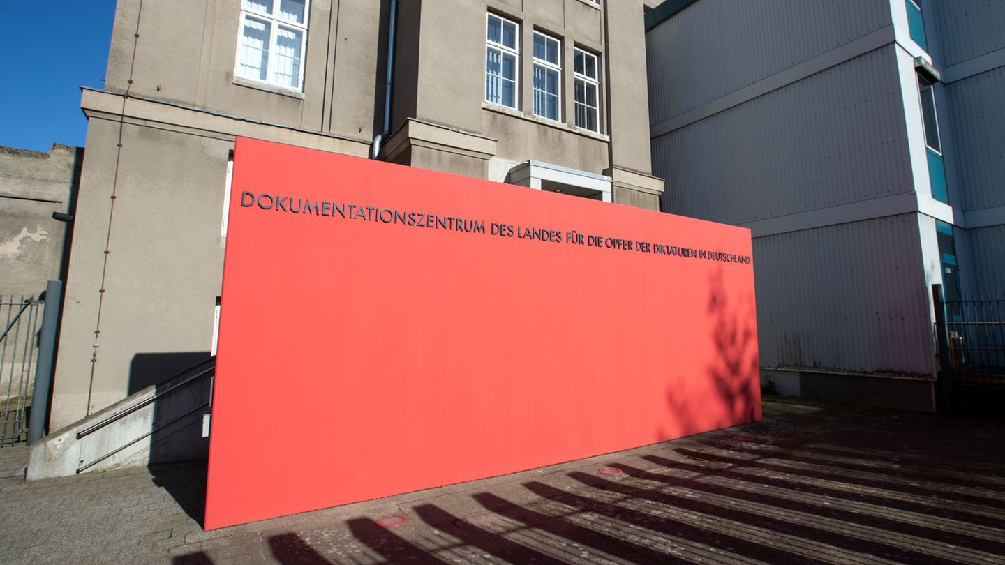 Gewaltherrschaft: Ausstellung zu SED-Diktatur – Protest gegen Lenin-Denkmal