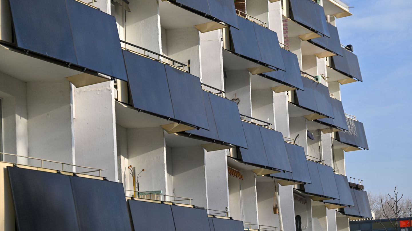 Solarenergie: Eine Million Balkonkraftwerke