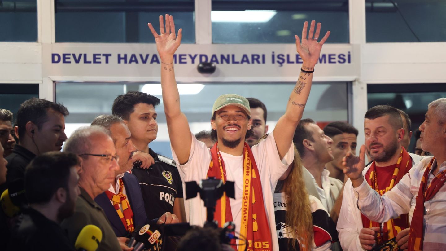 Bevorstehender Wechsel: Galatasaray-Fans empfangen Sané nachts in Istanbul