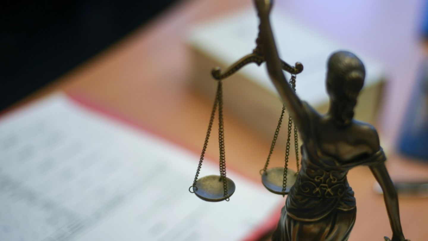 Sechsstellige Auslandszulagen: Beamtin in Berlin wegen Betrugs verurteilt