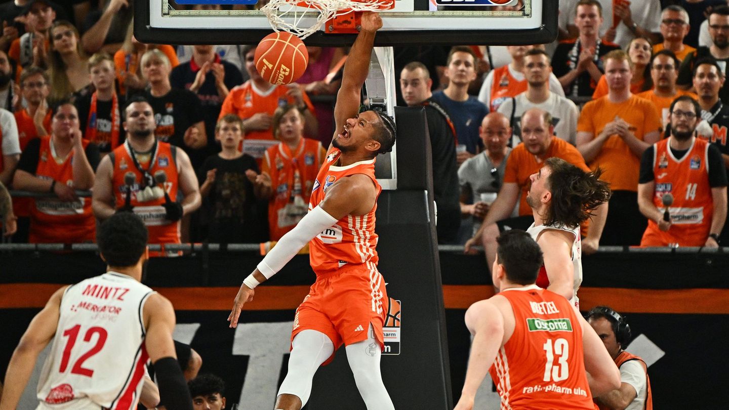 Basketball-Bundesliga: Sieg über Würzburg: Ulms Basketballer fordern FC Bayern
