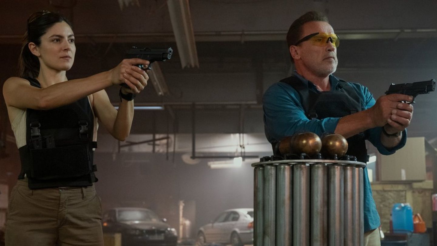 Zweite Staffel von „Fubar“ startet: Schwarzenegger legt sich mit „Matrix“-Star an