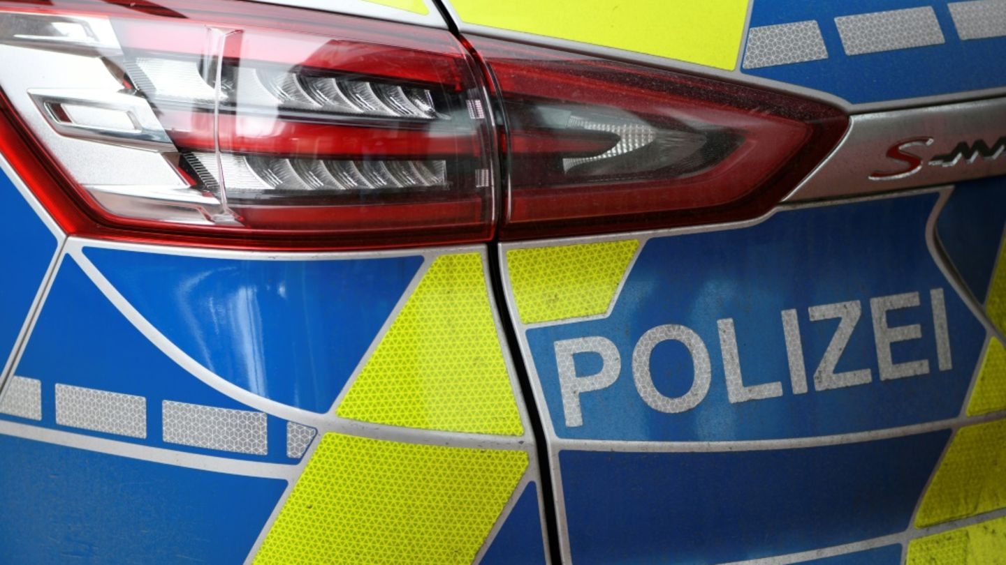 Polizisten helfen bei Geburt in Hauseingang in Nordrhein-Westfalen