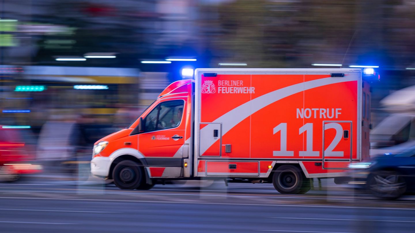 Autobrände: Autos in Flammen in Berlin-Neukölln