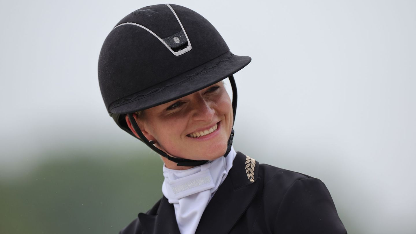 Vielseitigkeits-DM: Olympiasiegerin Julia Krajewski führt nach der Dressur