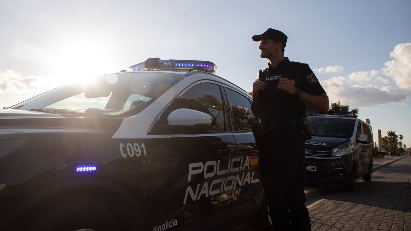 Auf offener Straße: Polizei nimmt zwei Frauen nach Schlägerei auf Mallorca fest
