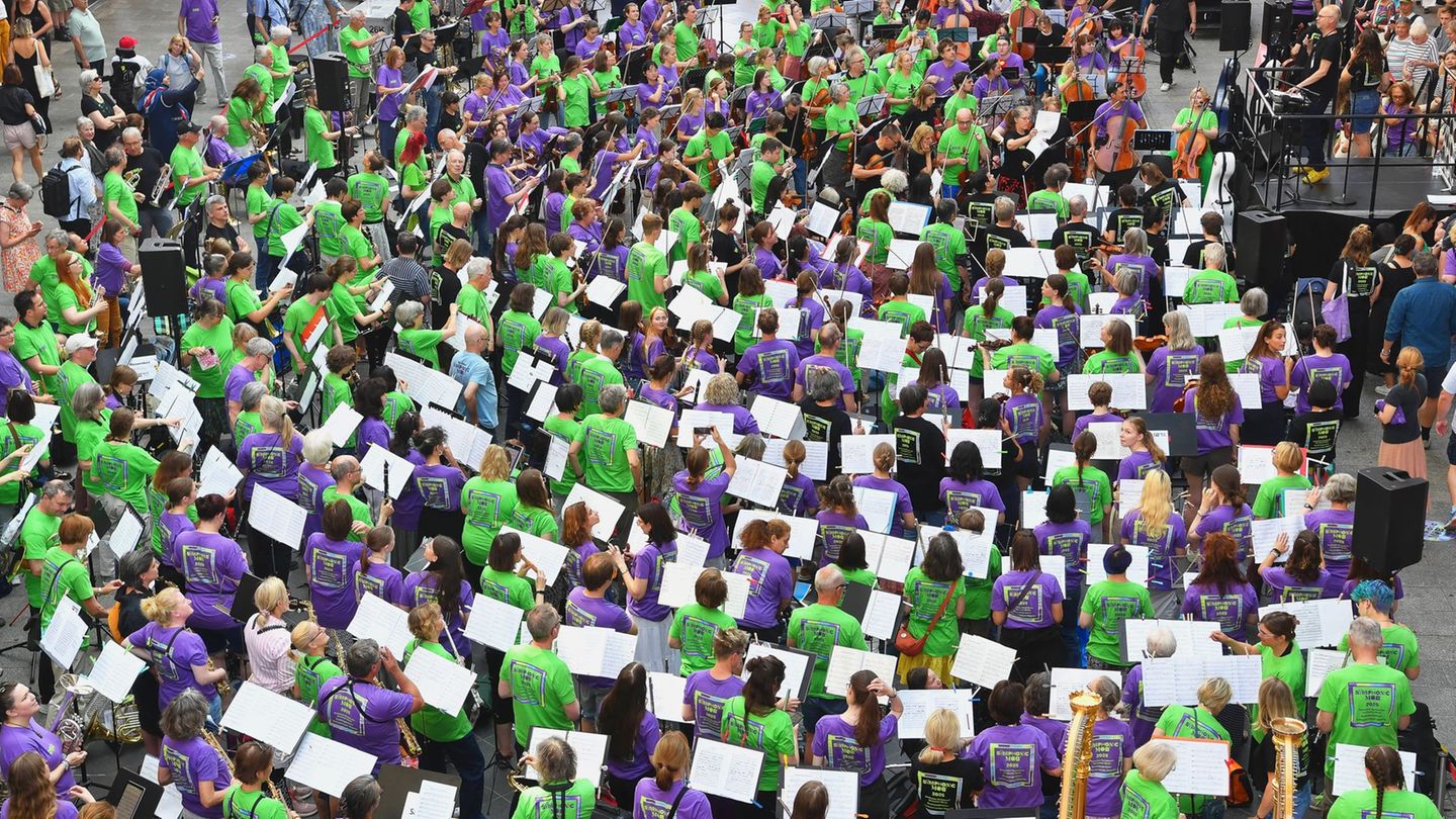 Musik: Profis und Anfänger musizieren zusammen beim „Symphonic Mob“