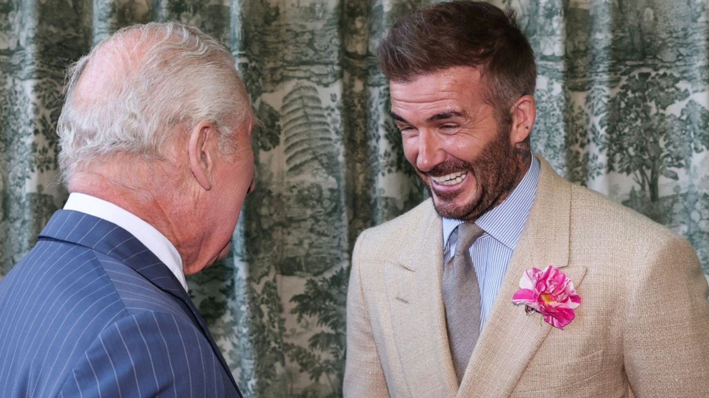 König Charles III. schlägt Fußball-Idol David Beckham zum Ritter
