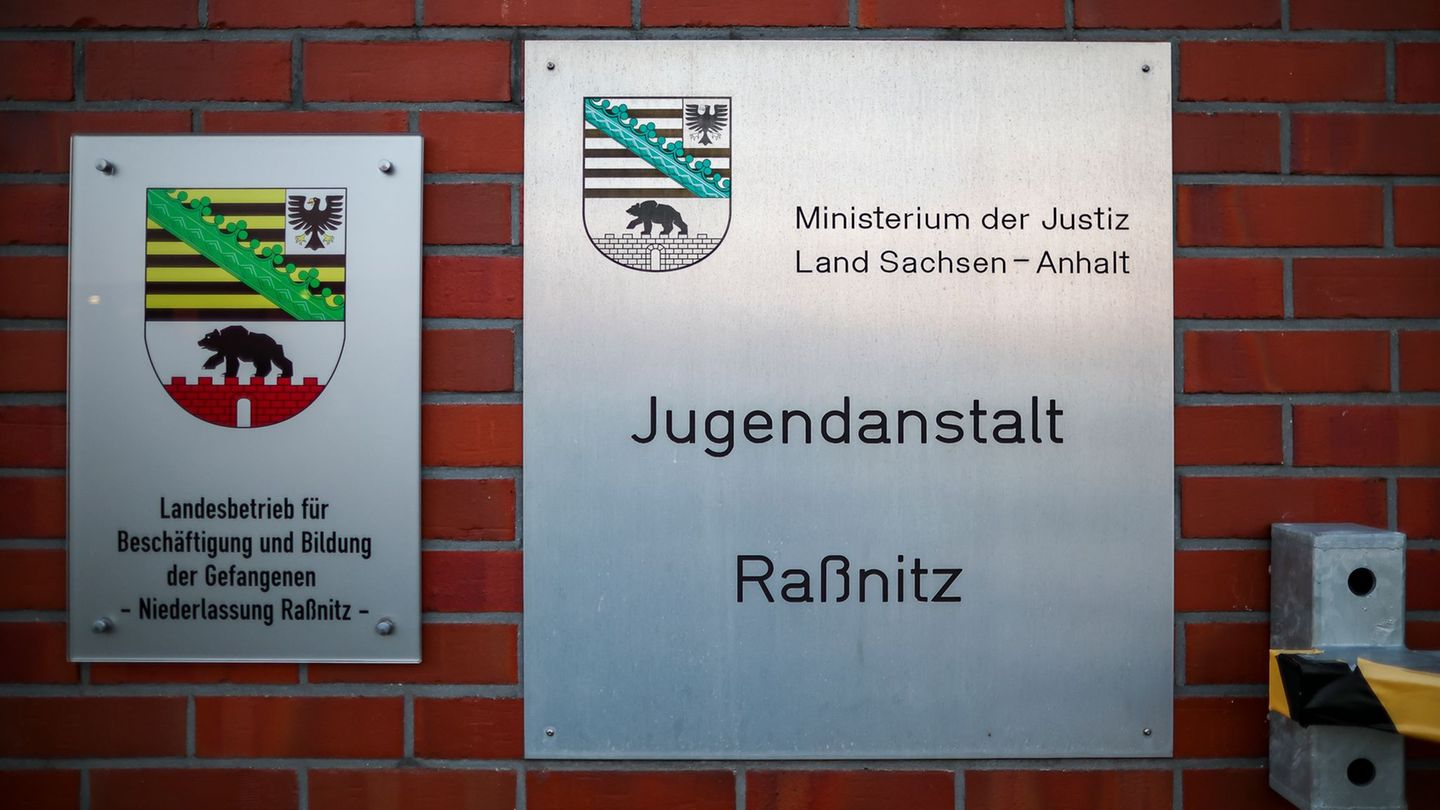 Chancen: Häftlinge pauken für Schulabschluss, Ausbildung, Fernstudium