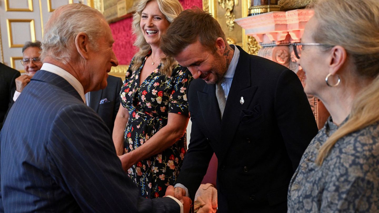 Großbritannien: Erhebt Euch, Sir David! Beckham erhält den Ritterschlag