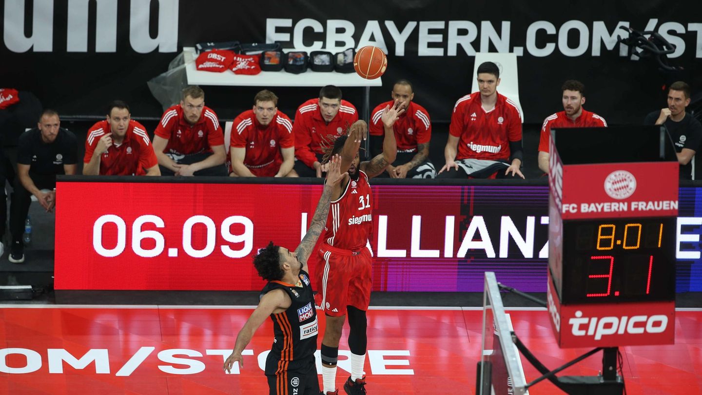 Auftakt in München: Nach Terminzwist: Bayern-Basketballer gewinnen Spiel eins